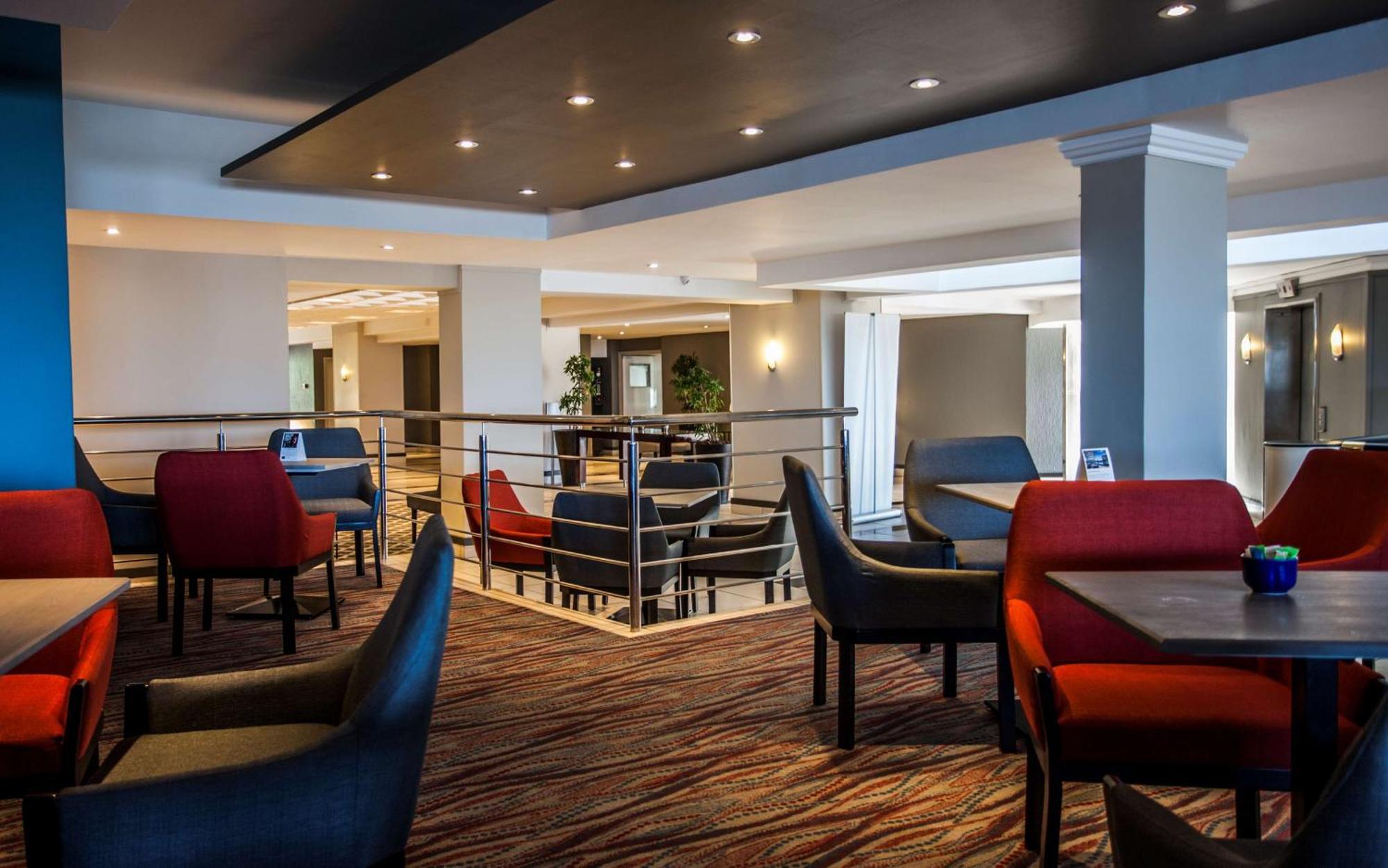 Garden Court East London Otel Dış mekan fotoğraf